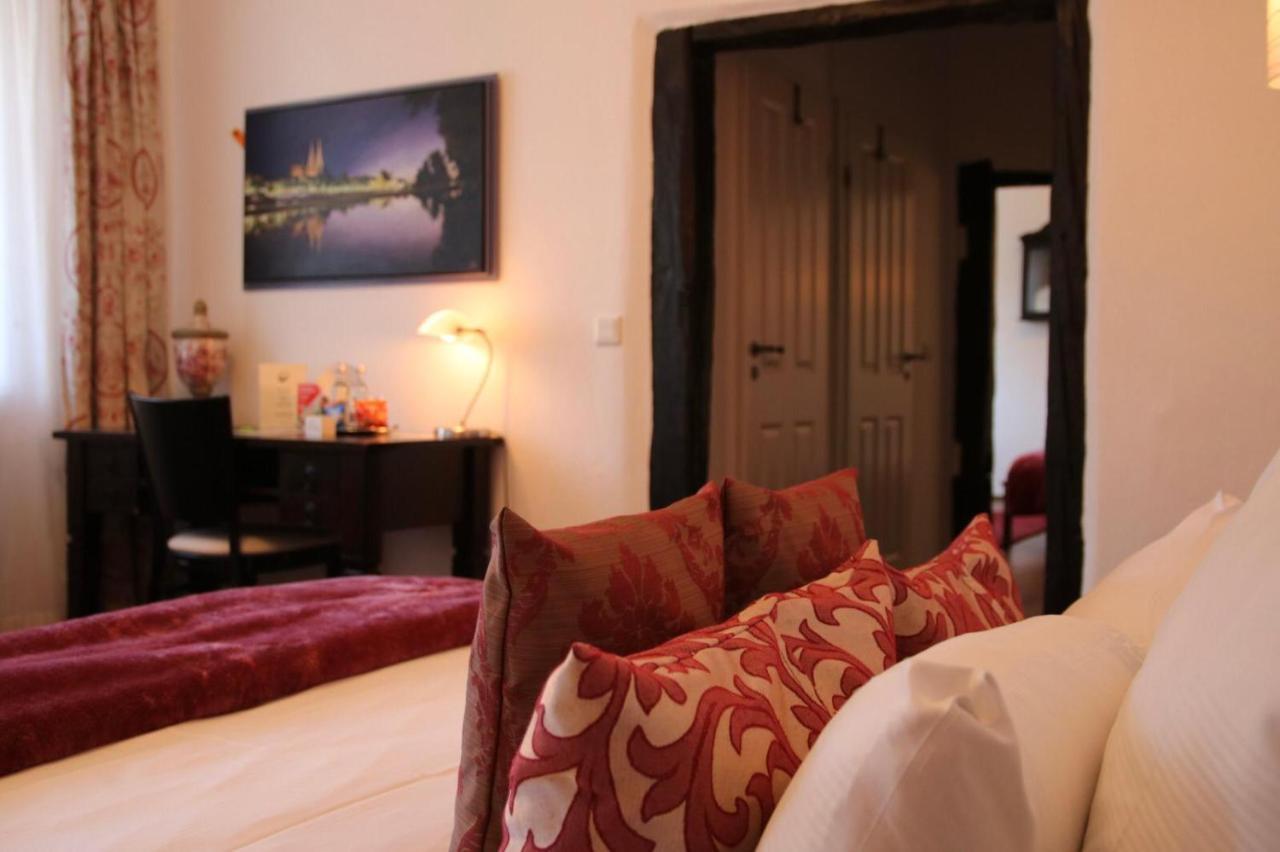 L'Ostello Altstadthotel Regensburg Kültér fotó